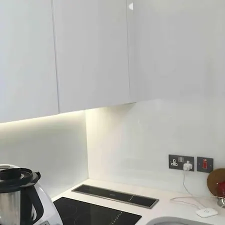 Newly Refurbished 2-Bedroom Flat In Notting Hill London Exterior photo