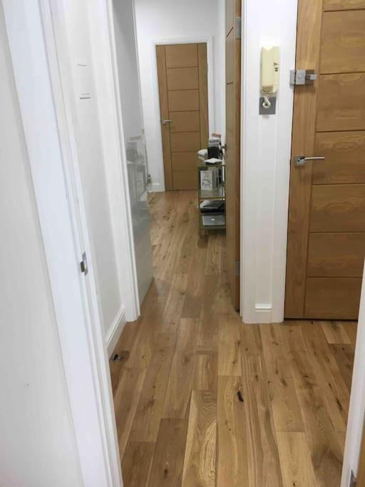 Newly Refurbished 2-bedroom Flat In Notting Hill Apartment *